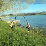 Gospodarstwo agroturystyczne Nad Jeziorem Piecki (Warmian-Masurian)