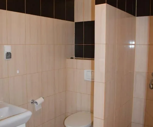 Nad Jeziorem Farm stay